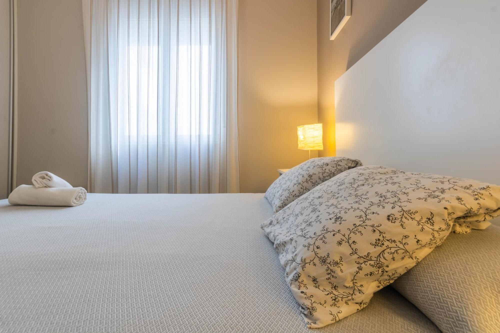 Apartamento Al Medina กอร์โดบา ภายนอก รูปภาพ